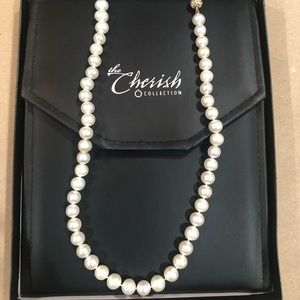 *CHERISH COLLECTION CULTURED PEARL NECKLACE**